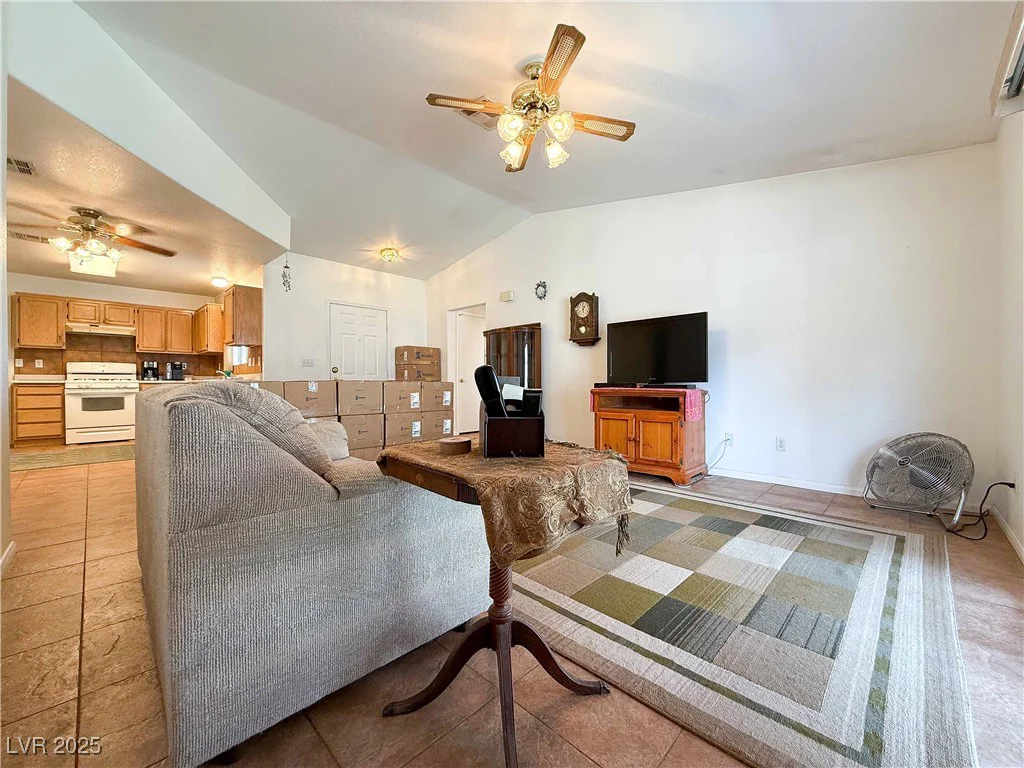 425 Nancy, Henderson, NV 89015