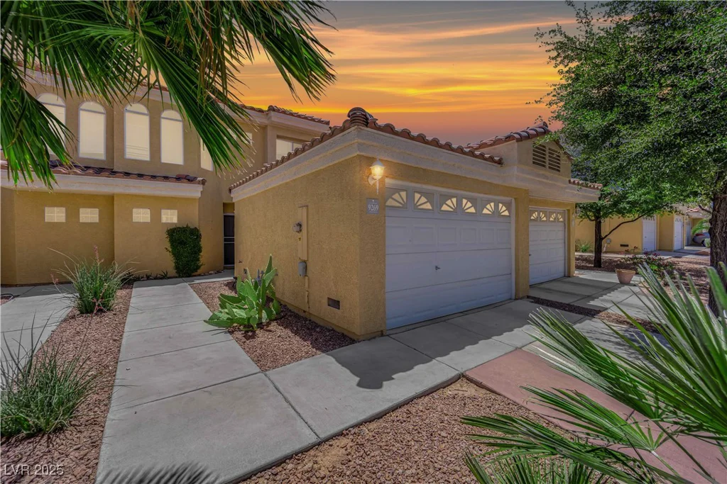 9269 Casa Christina, Las Vegas, NV 89147