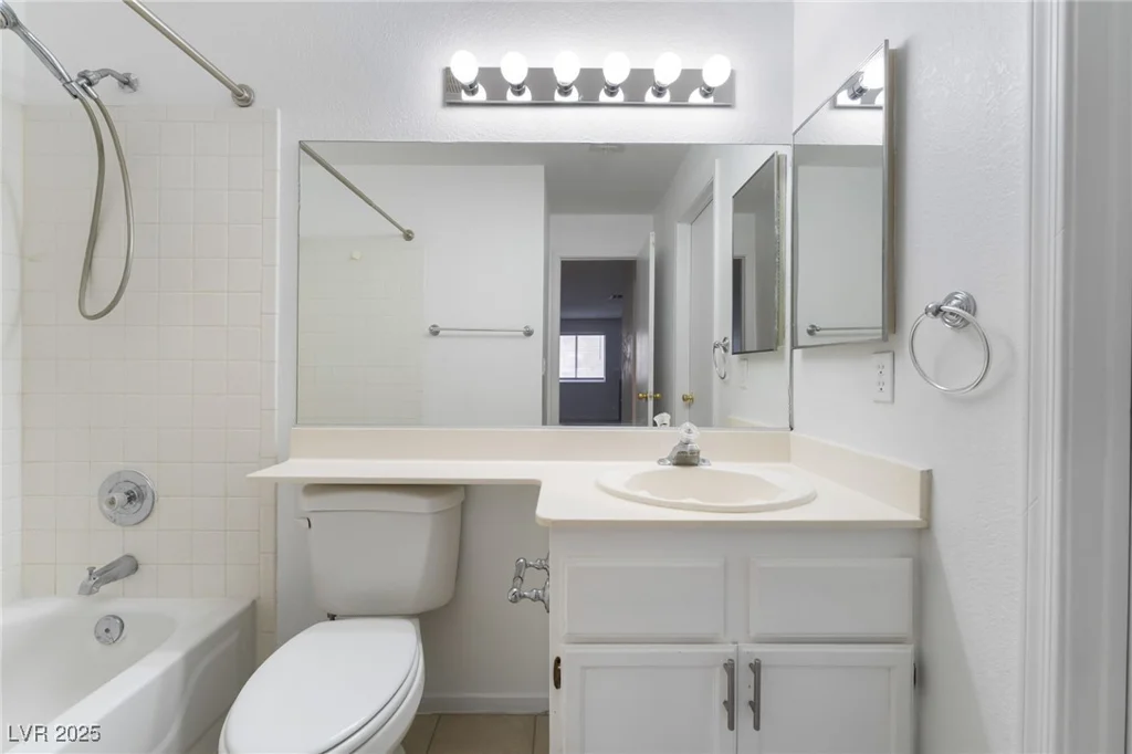 6871 Tamarus, Las Vegas, NV 89119