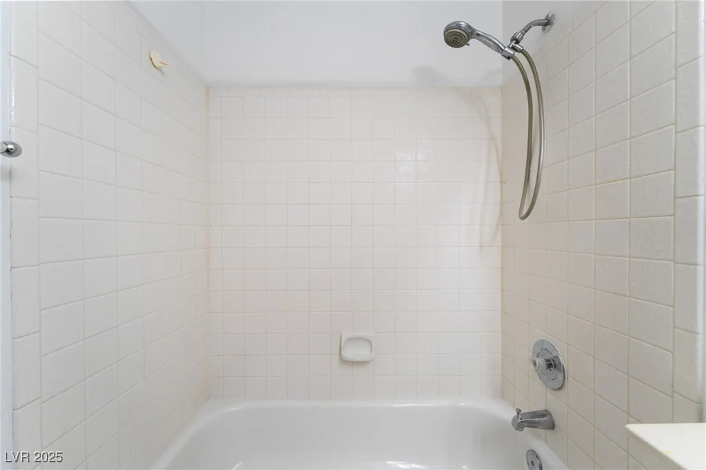 6871 Tamarus, Las Vegas, NV 89119