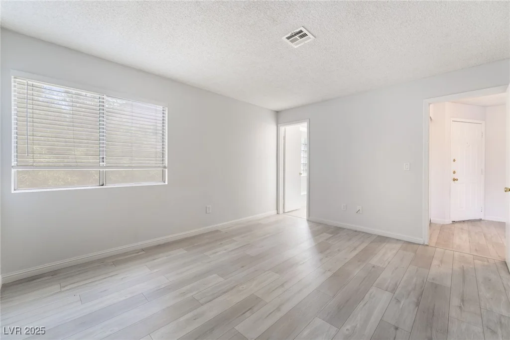 6871 Tamarus, Las Vegas, NV 89119