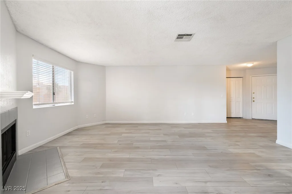 6871 Tamarus, Las Vegas, NV 89119