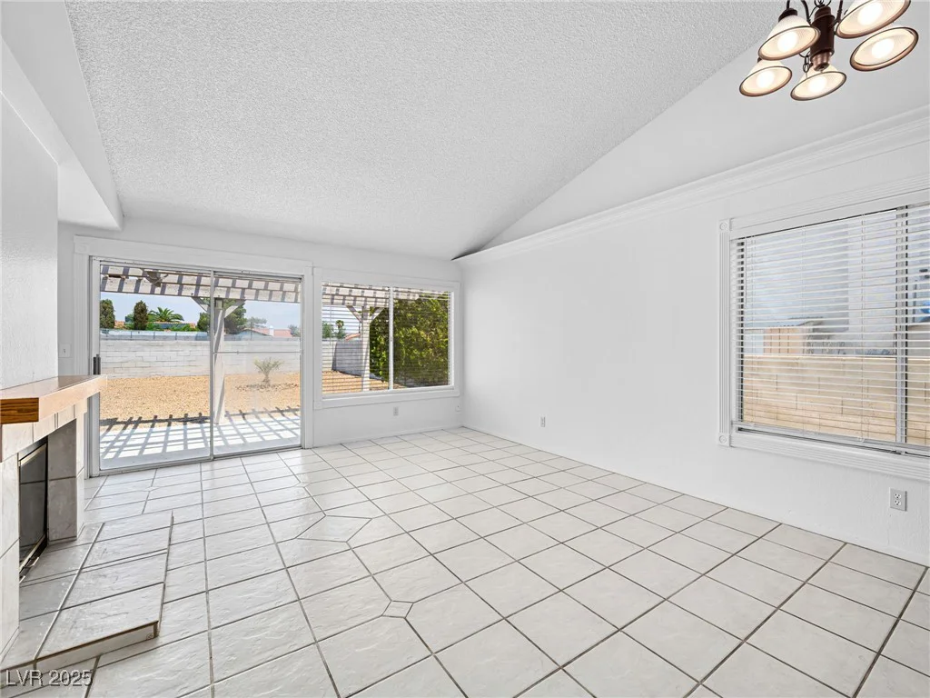 379 Bradford, Henderson, NV 89074
