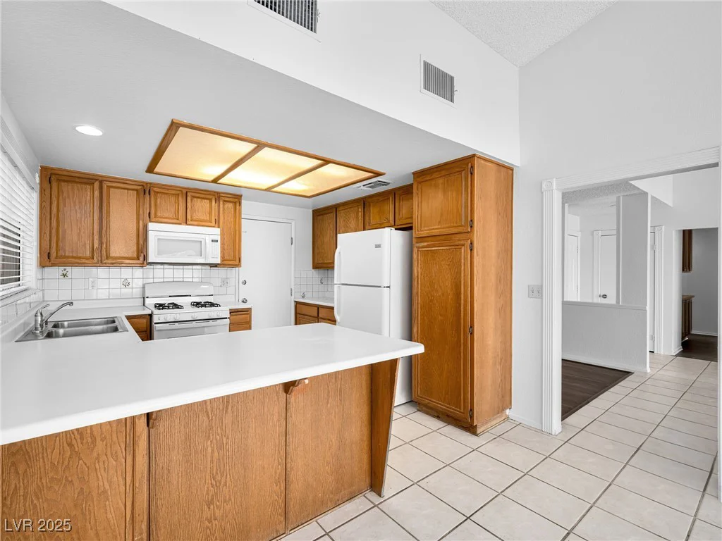 379 Bradford, Henderson, NV 89074