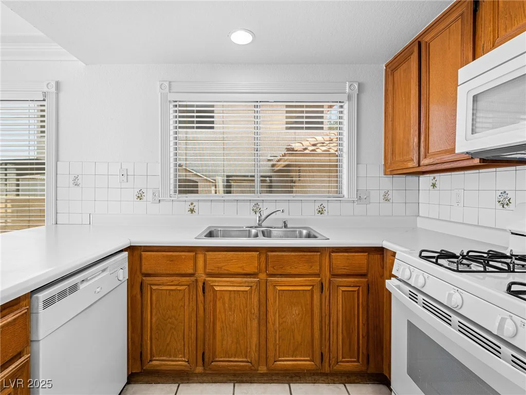 379 Bradford, Henderson, NV 89074