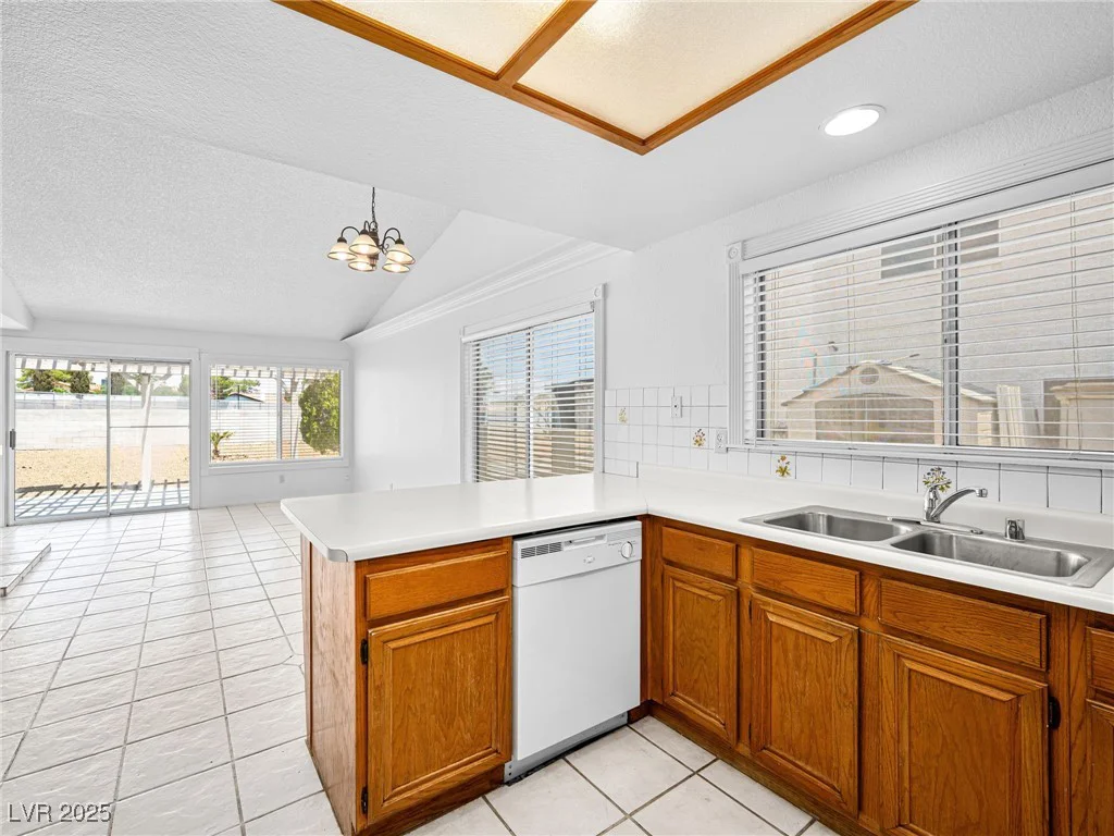 379 Bradford, Henderson, NV 89074
