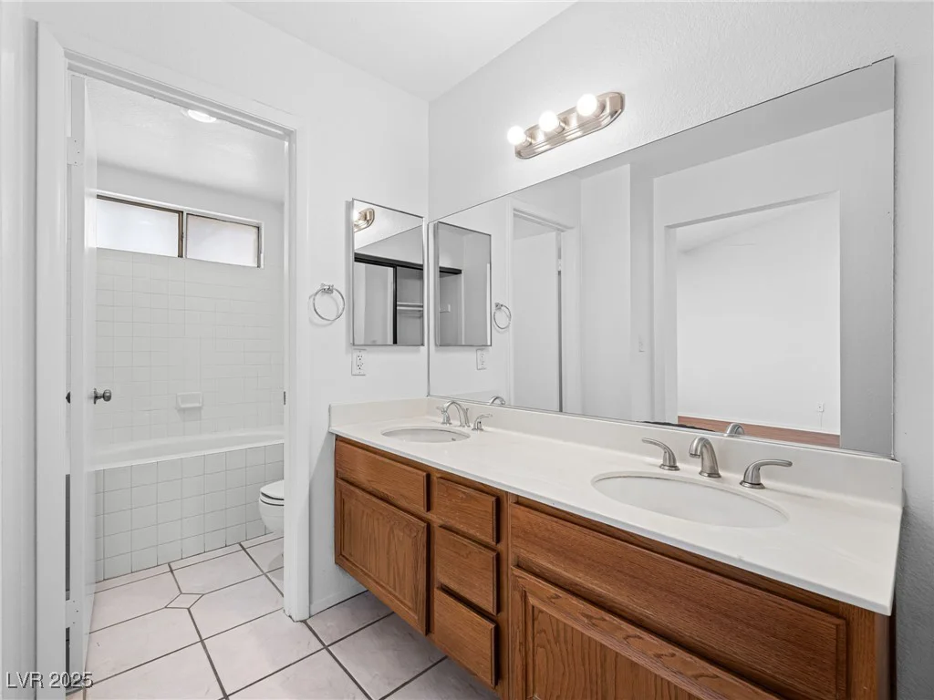 379 Bradford, Henderson, NV 89074
