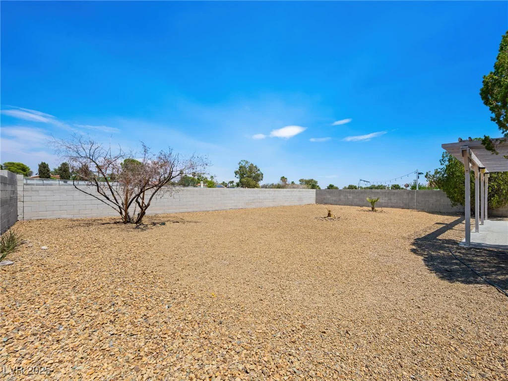379 Bradford, Henderson, NV 89074