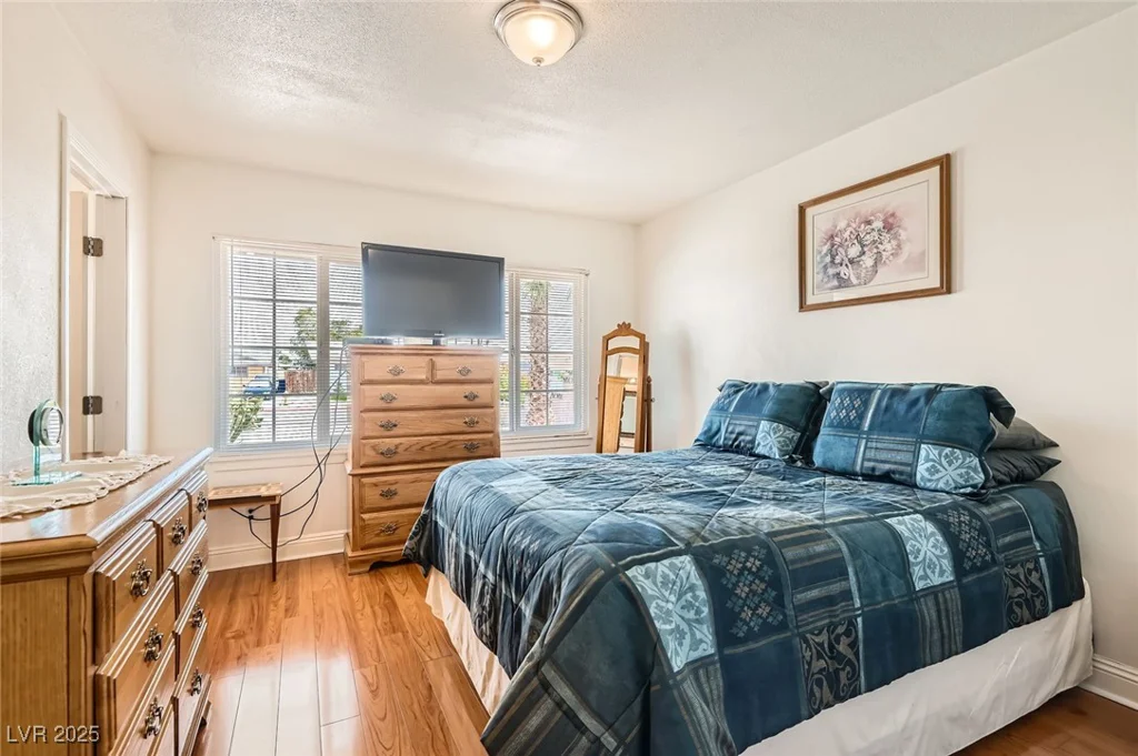 4605 Exposition, Las Vegas, NV 89102
