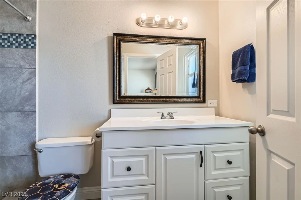 4605 Exposition, Las Vegas, NV 89102