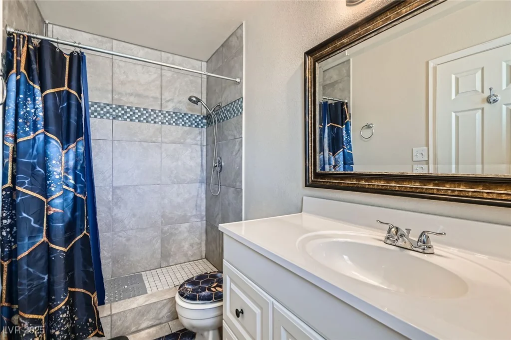 4605 Exposition, Las Vegas, NV 89102