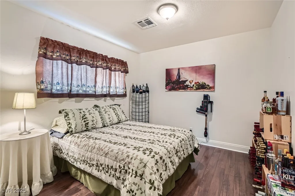4605 Exposition, Las Vegas, NV 89102