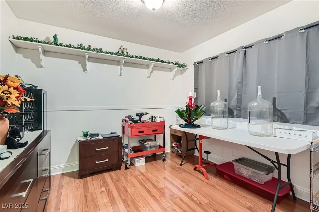 4605 Exposition, Las Vegas, NV 89102
