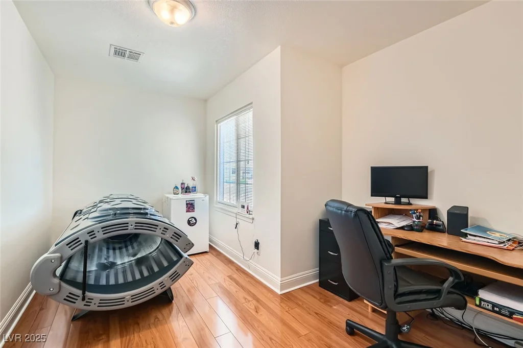 4605 Exposition, Las Vegas, NV 89102