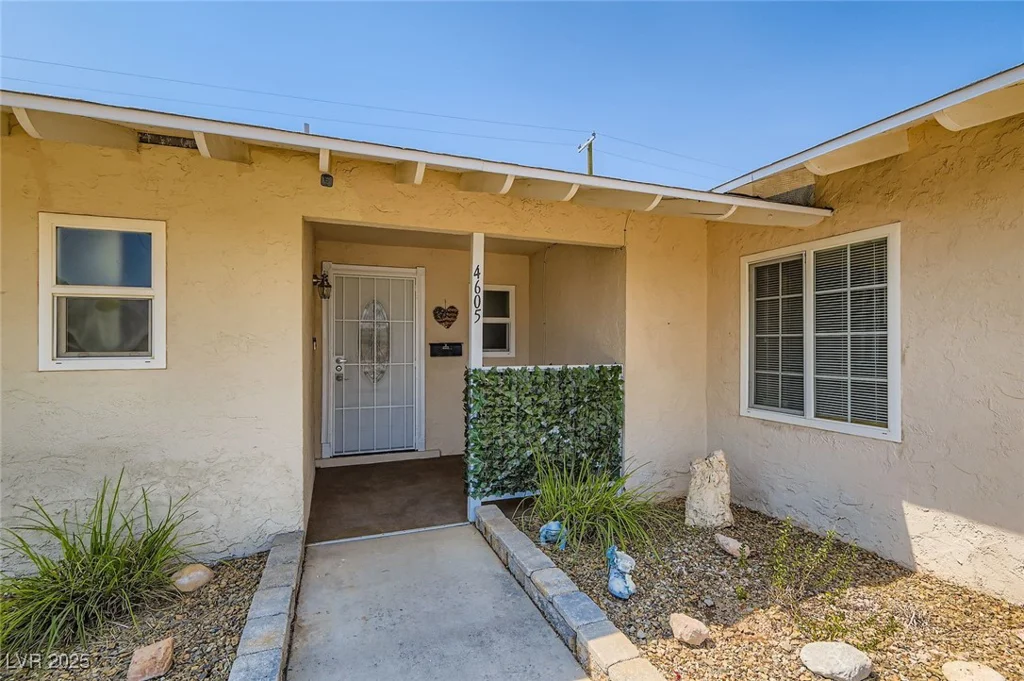 4605 Exposition, Las Vegas, NV 89102