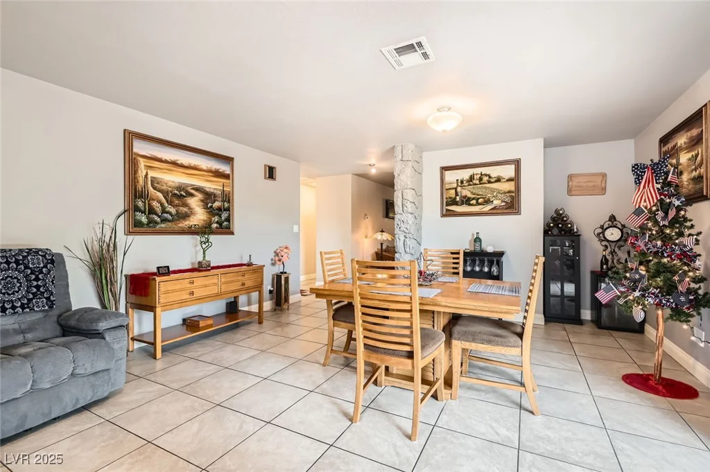 4605 Exposition, Las Vegas, NV 89102