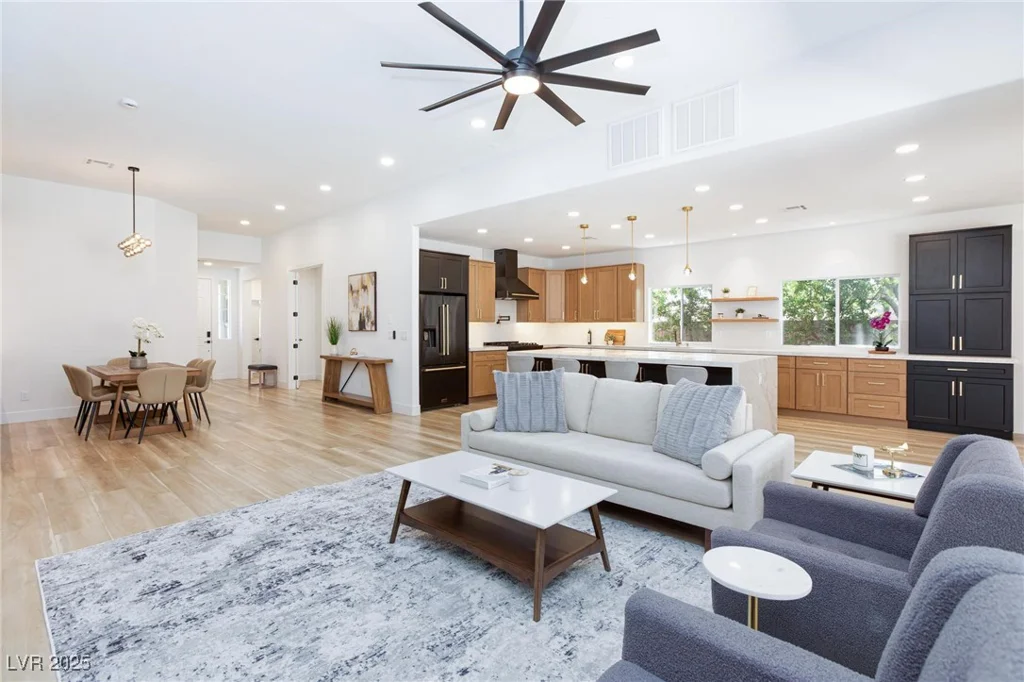 85 Alerion, Las Vegas, NV 89138