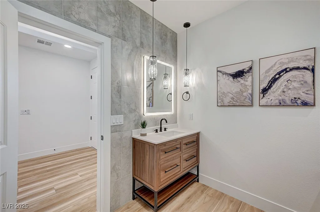 85 Alerion, Las Vegas, NV 89138