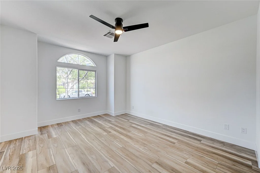 85 Alerion, Las Vegas, NV 89138