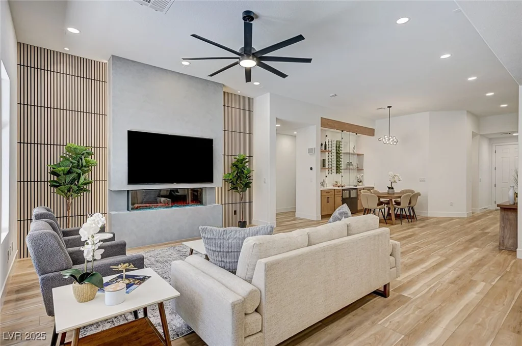 85 Alerion, Las Vegas, NV 89138