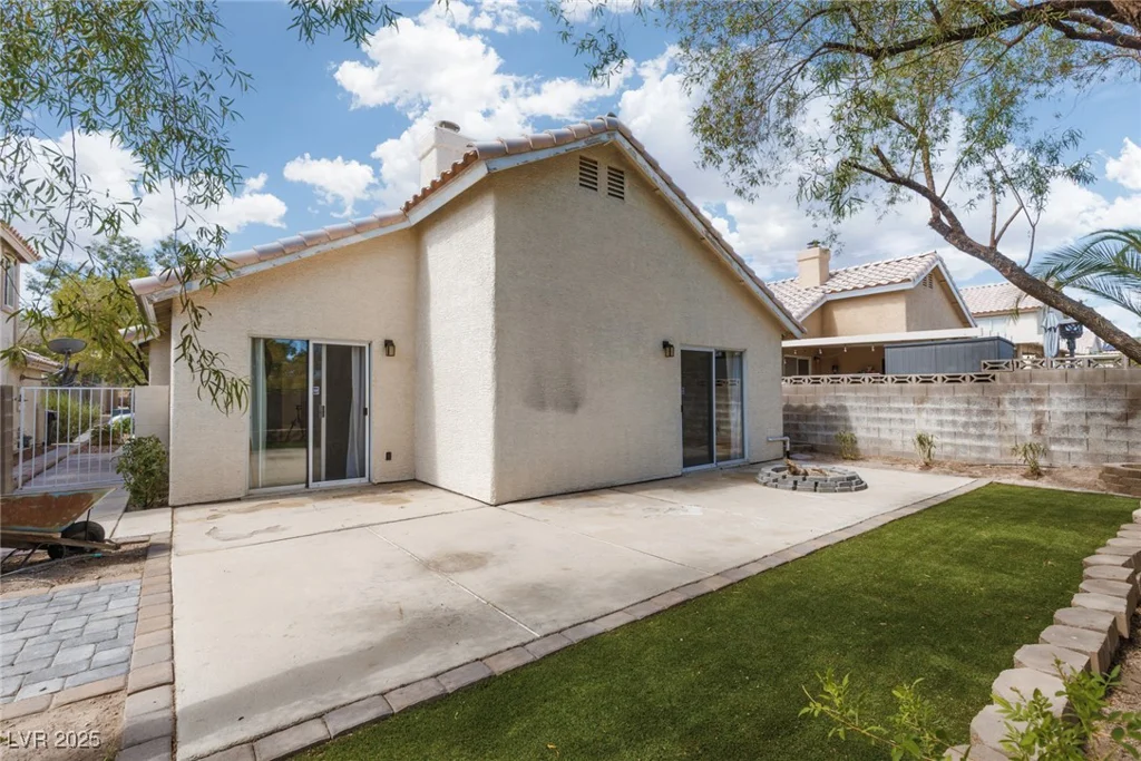 1048 Overture, Las Vegas, NV 89123