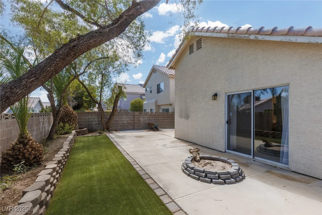 1048 Overture, Las Vegas, NV 89123