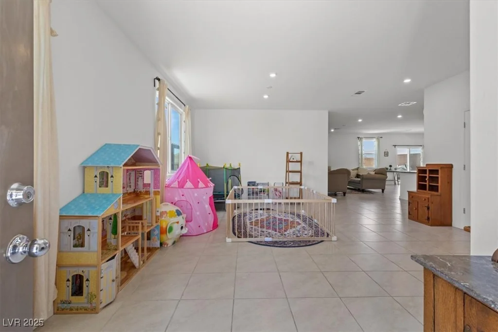 406 Bridal Veil Falls, Indian Springs, NV 89018