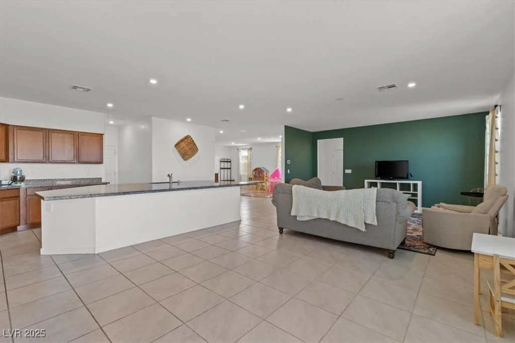 406 Bridal Veil Falls, Indian Springs, NV 89018