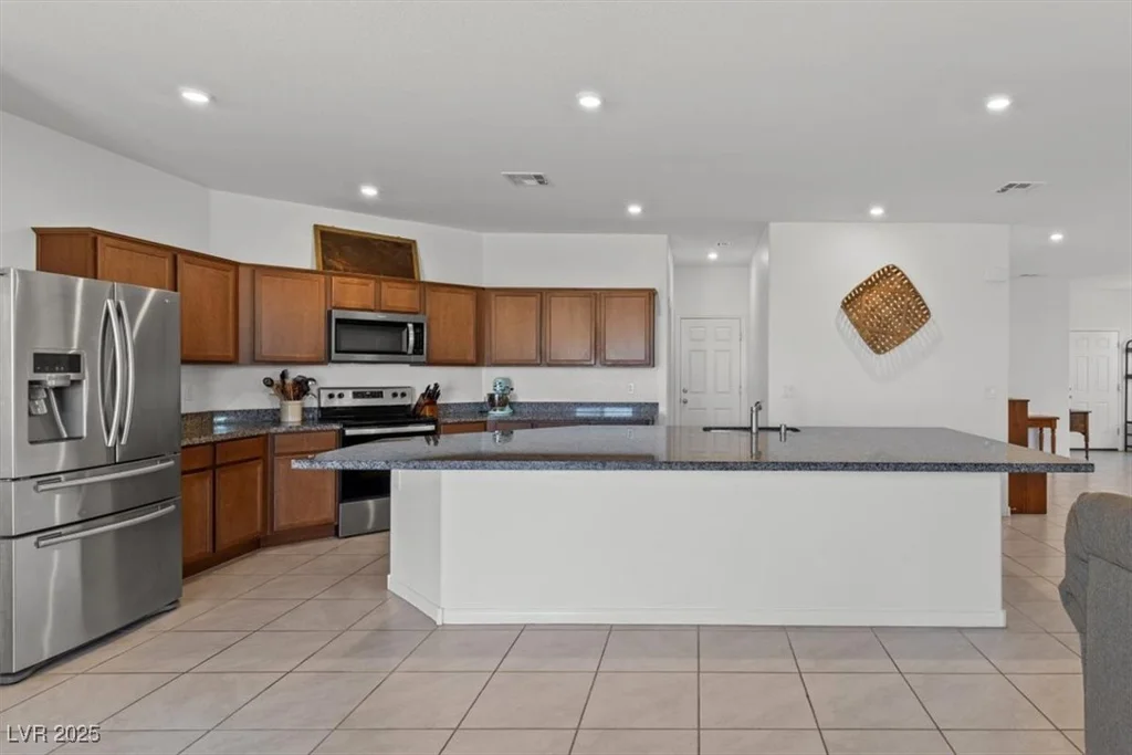 406 Bridal Veil Falls, Indian Springs, NV 89018
