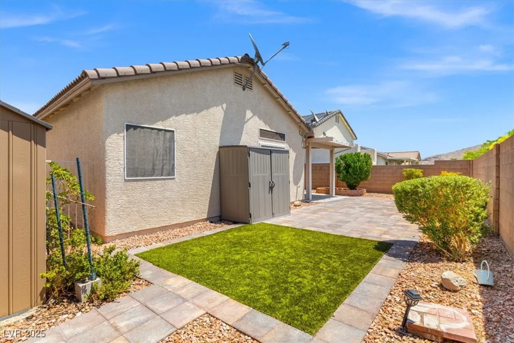 10537 Haileville, Las Vegas, NV 89129