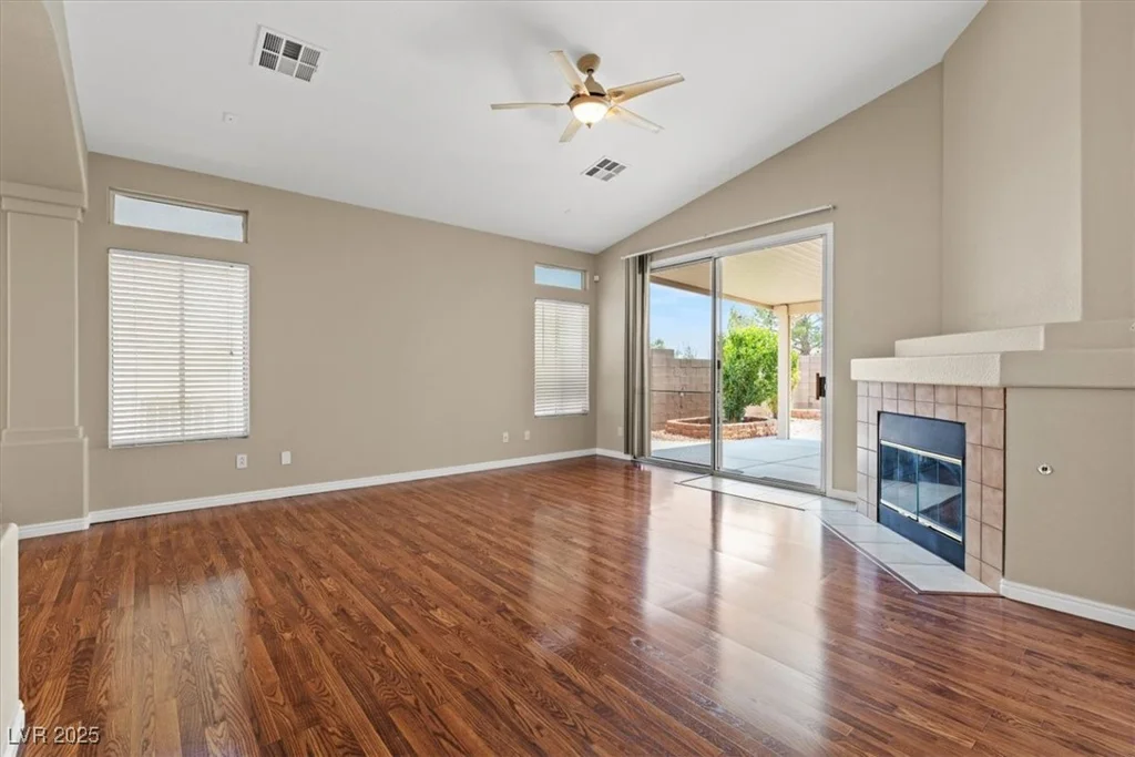 10537 Haileville, Las Vegas, NV 89129
