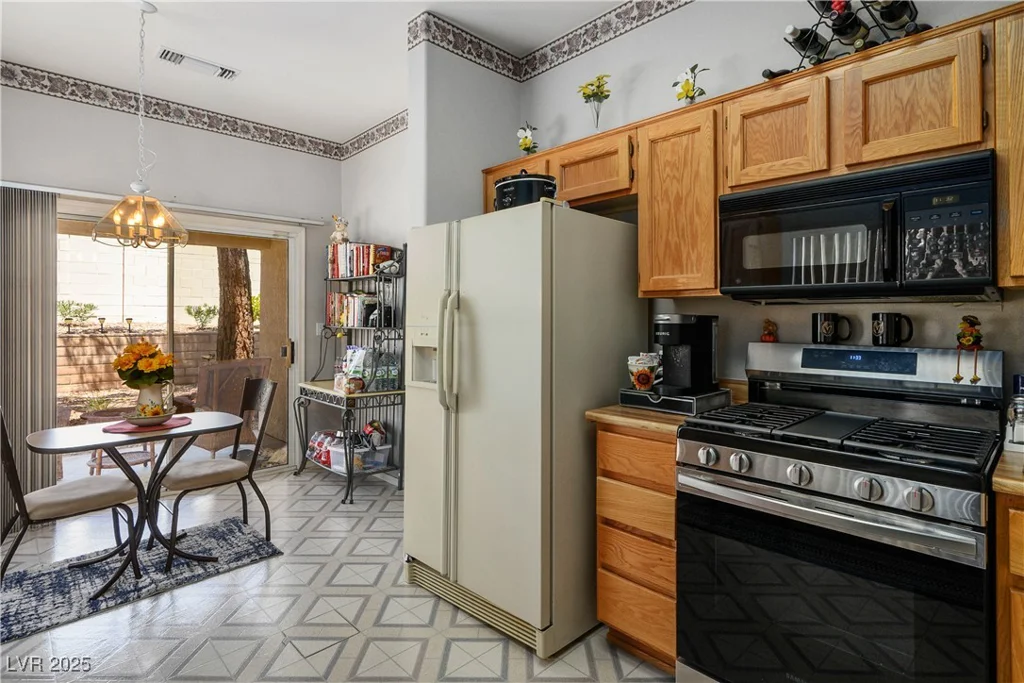 2441 Banora Point, Las Vegas, NV 89134