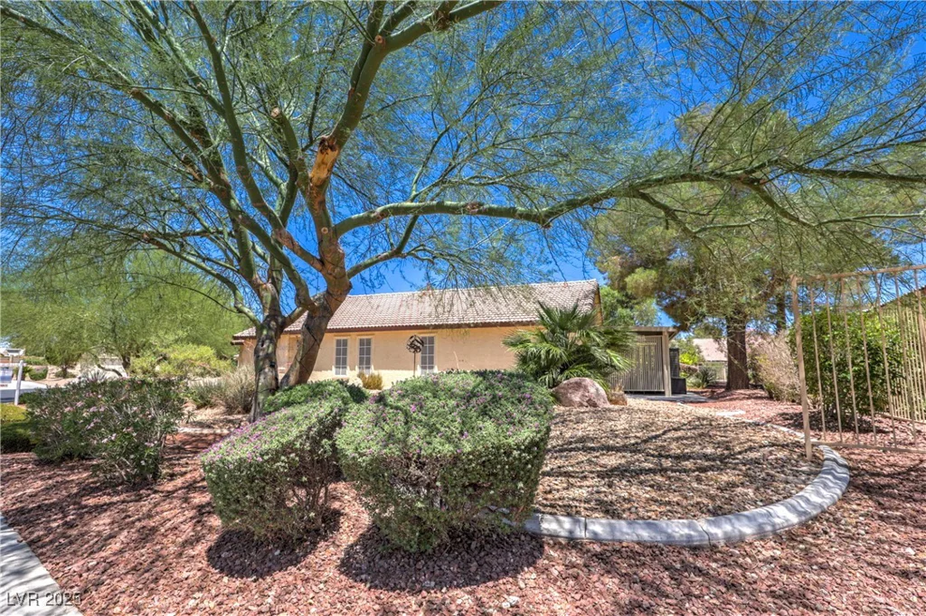 4824 Lawnwood, Las Vegas, NV 89130