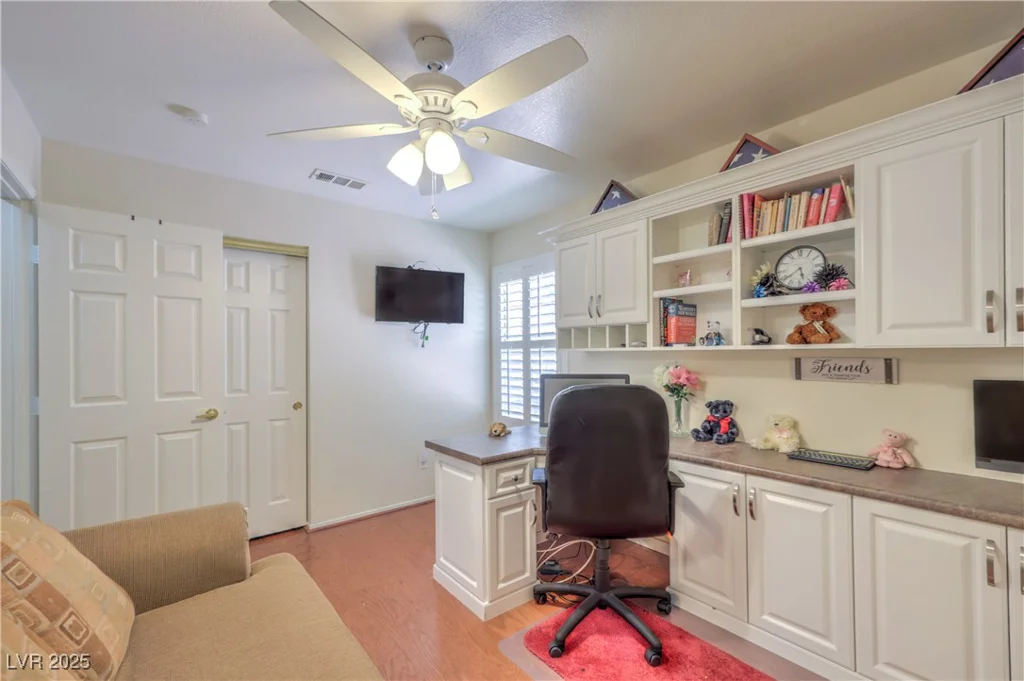 4824 Lawnwood, Las Vegas, NV 89130