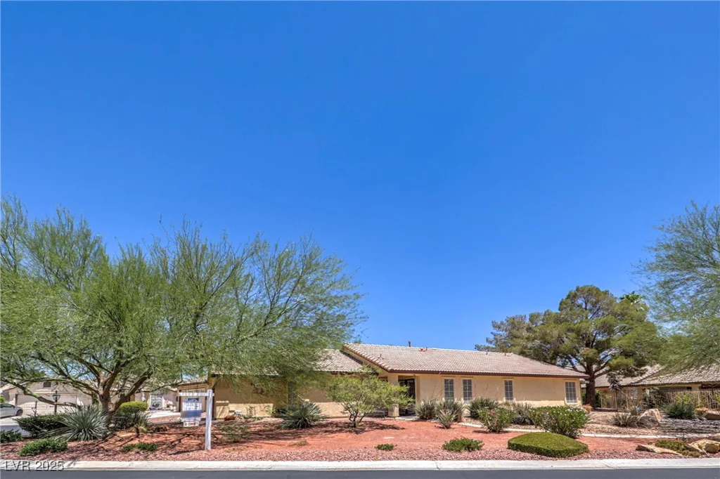 4824 Lawnwood, Las Vegas, NV 89130