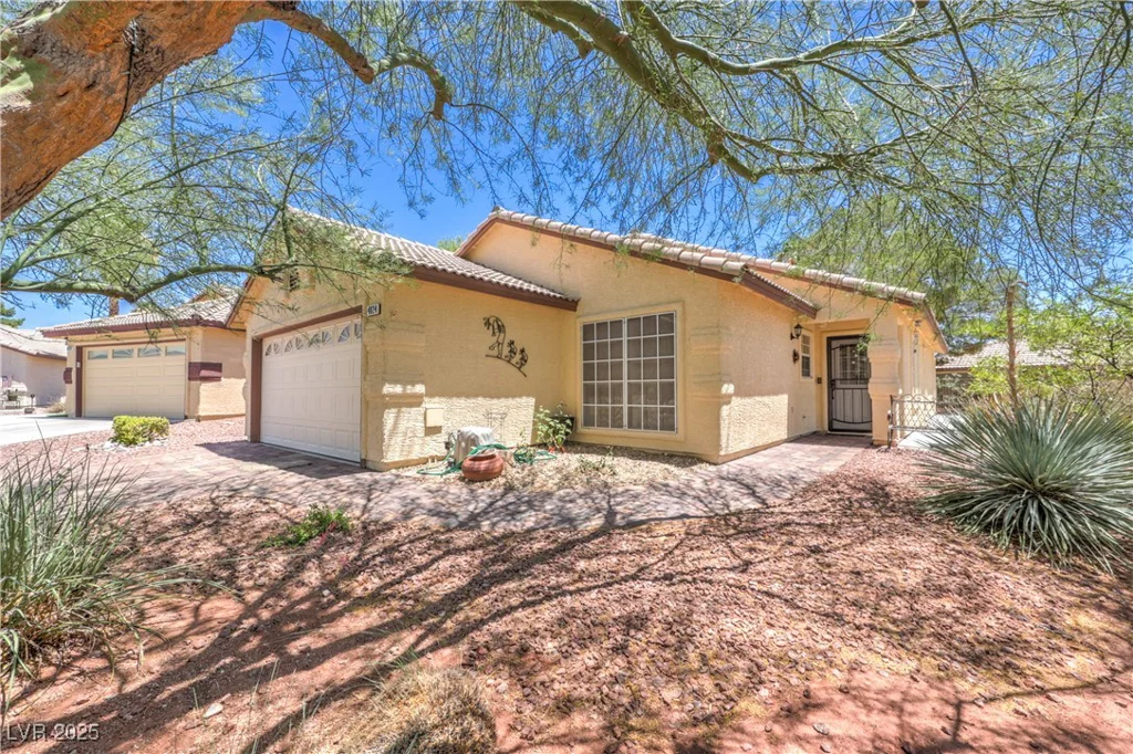 4824 Lawnwood, Las Vegas, NV 89130