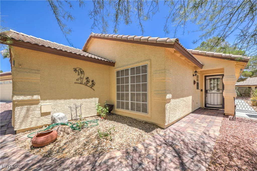 4824 Lawnwood, Las Vegas, NV 89130