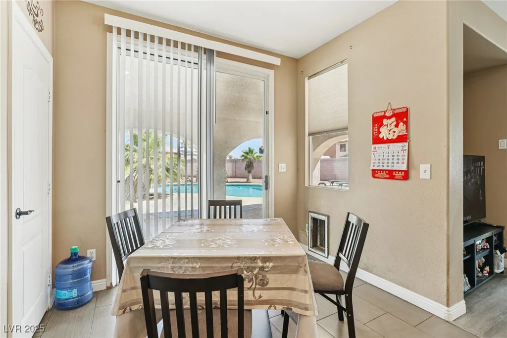1172 Sloan, Las Vegas, NV 89110
