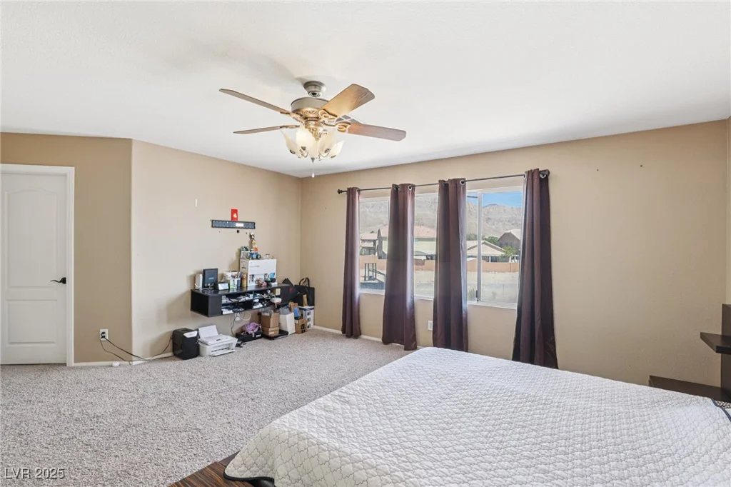 1172 Sloan, Las Vegas, NV 89110