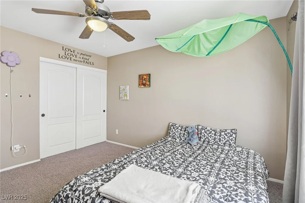 1172 Sloan, Las Vegas, NV 89110
