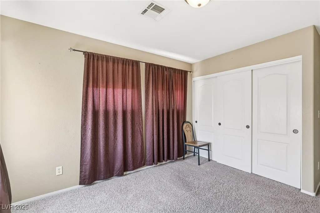 1172 Sloan, Las Vegas, NV 89110