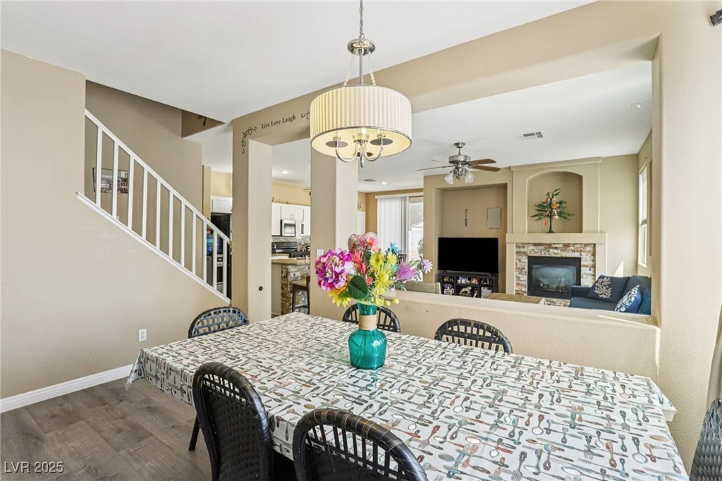 1172 Sloan, Las Vegas, NV 89110