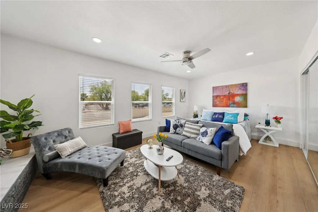 1940 Lexington, Las Vegas, NV 89106