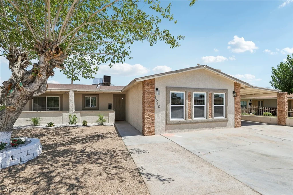 1940 Lexington, Las Vegas, NV 89106