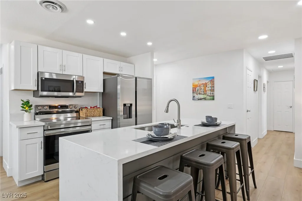 1940 Lexington, Las Vegas, NV 89106