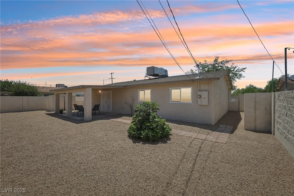 1940 Lexington, Las Vegas, NV 89106