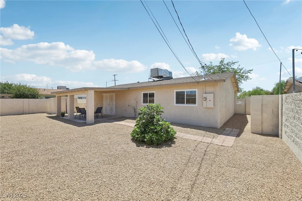 1940 Lexington, Las Vegas, NV 89106