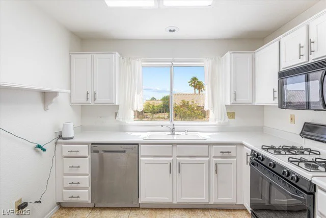 2552 Lotus Hill, Las Vegas, NV 89134
