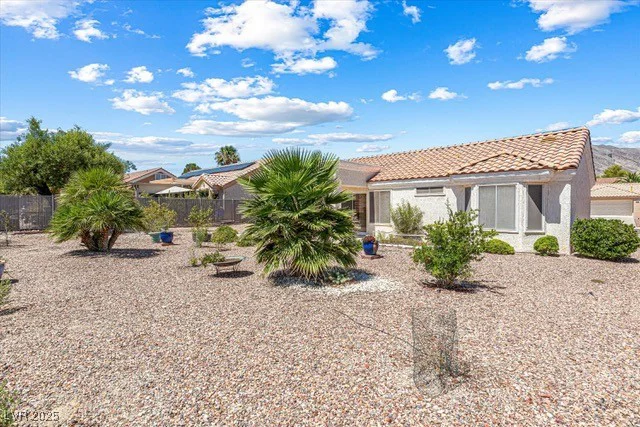 2552 Lotus Hill, Las Vegas, NV 89134