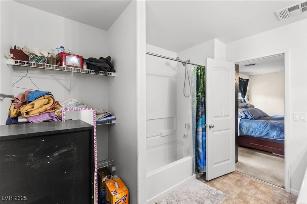 8635 Bella Jewel, Las Vegas, NV 89178